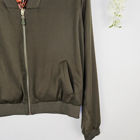 Stella & Dot Reversible Bomber Jacket Satin Olive Green Floral Zip Up Medium Fal - Picture 7 of 13
